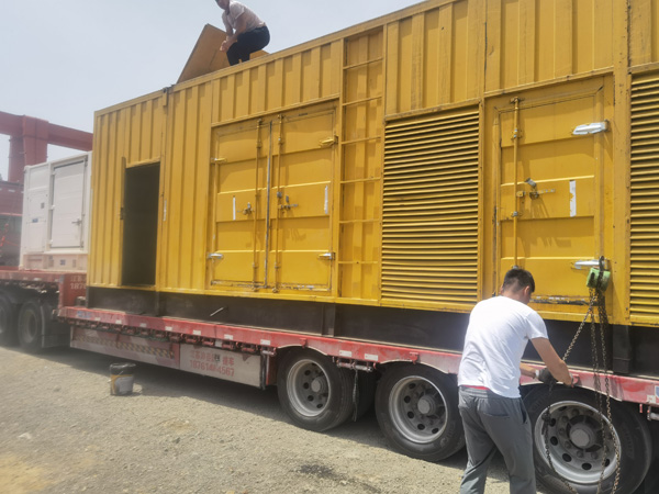 浦北除了负载情况和发动机维护,还有哪些因素会影响 200kw 柴油发电机的油耗?