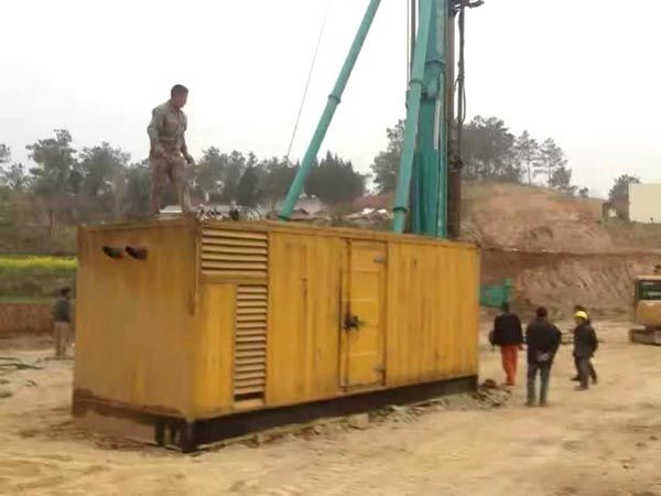 浦北如何判断水冷式机油散热器密封件是否需要更换？